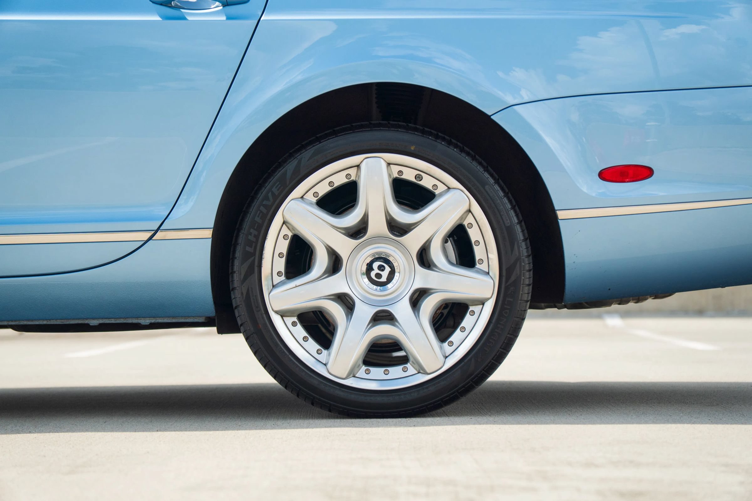 Used 2006 Bentley Flying Spur Flying Spur AWD/4WD image 8