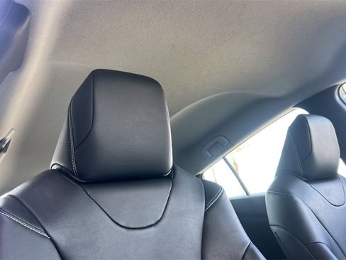 Certified 2020 Toyota Prius Prime XLE w/ Carpet Mat Package image 19