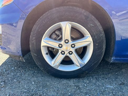 Used 2023 Chevrolet Malibu LS image 30