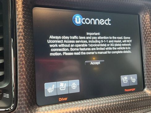 Used 2016 Dodge Challenger SRT Hellcat image 33