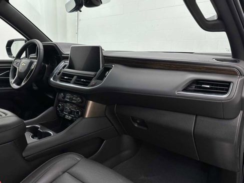 Used 2021 Chevrolet Suburban High Country image 18