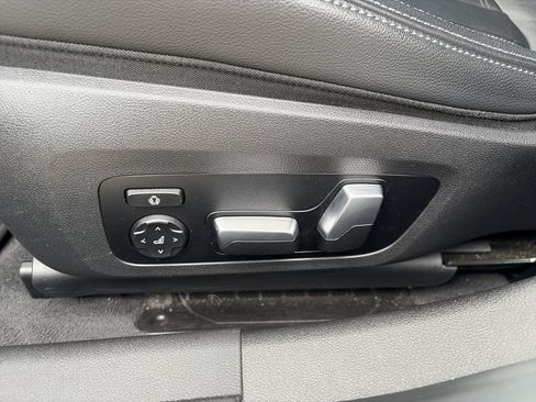 Used 2019 BMW 330i xDrive Sedan AWD/4WD image 15