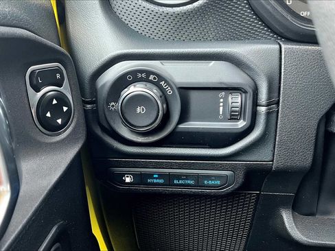 Used 2024 Jeep Wrangler Unlimited Rubicon 4xe image 35