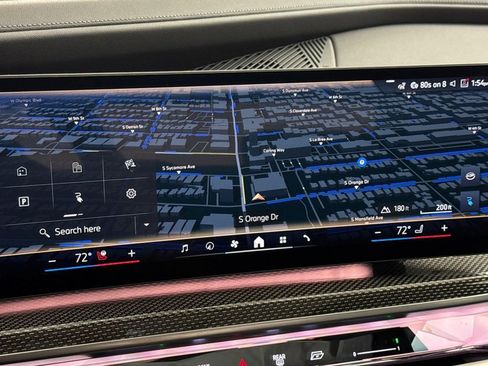 Certified 2023 BMW i7 xDrive60 w/ Executive Package 2 AWD/4WD image 25