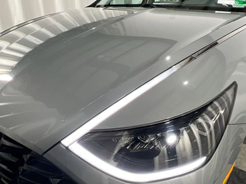 Used 2023 Hyundai Sonata Limited w/ Preferred Accessory Package image 13