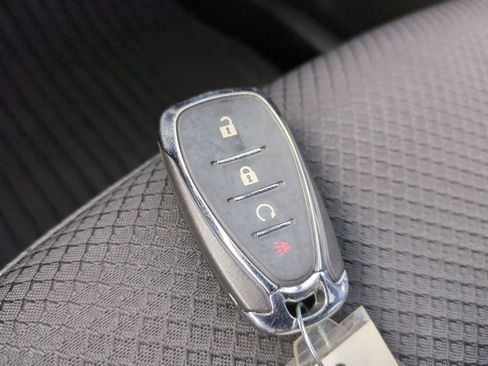 Used 2021 Chevrolet TrailBlazer RS w/ Technology Package image 73