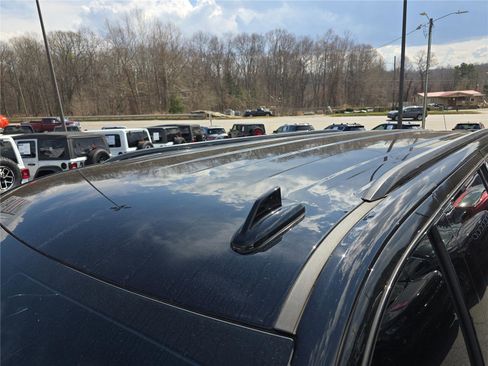 Used 2023 Cadillac Escalade ESV Luxury image 12