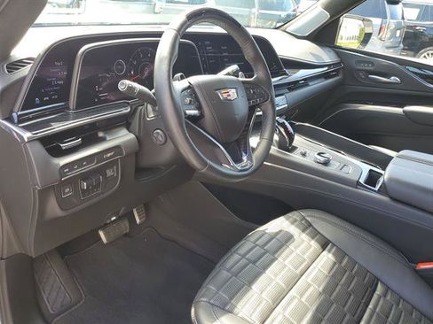 Certified 2023 Cadillac Escalade ESV V AWD/4WD image 41