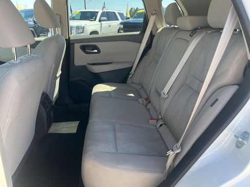 Used 2025 Nissan Rogue SV FWD image 19