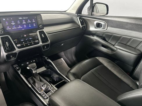 Certified 2023 Kia Sorento SX AWD/4WD image 24