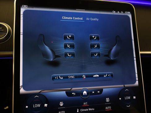 Used 2022 Mercedes-Benz S 500 4MATIC w/ AMG Line Package image 54