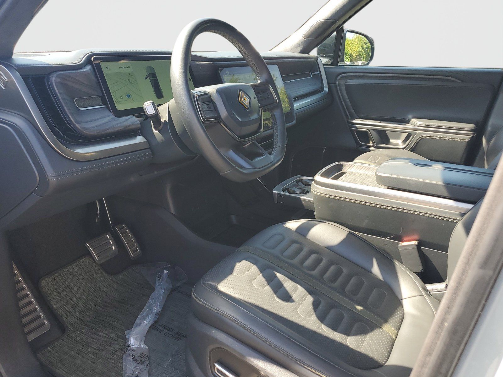 Used 2024 Rivian R1T Adventure Dual AWD/4WD image 19