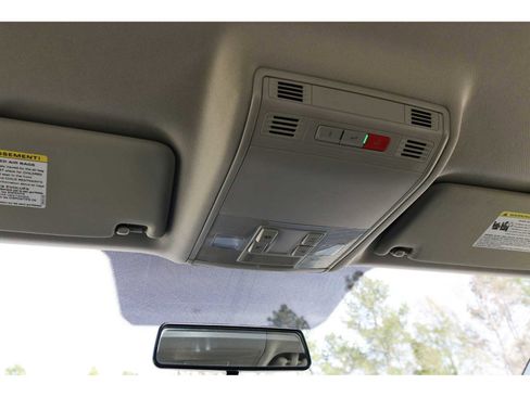 Used 2022 Volkswagen Taos S image 21