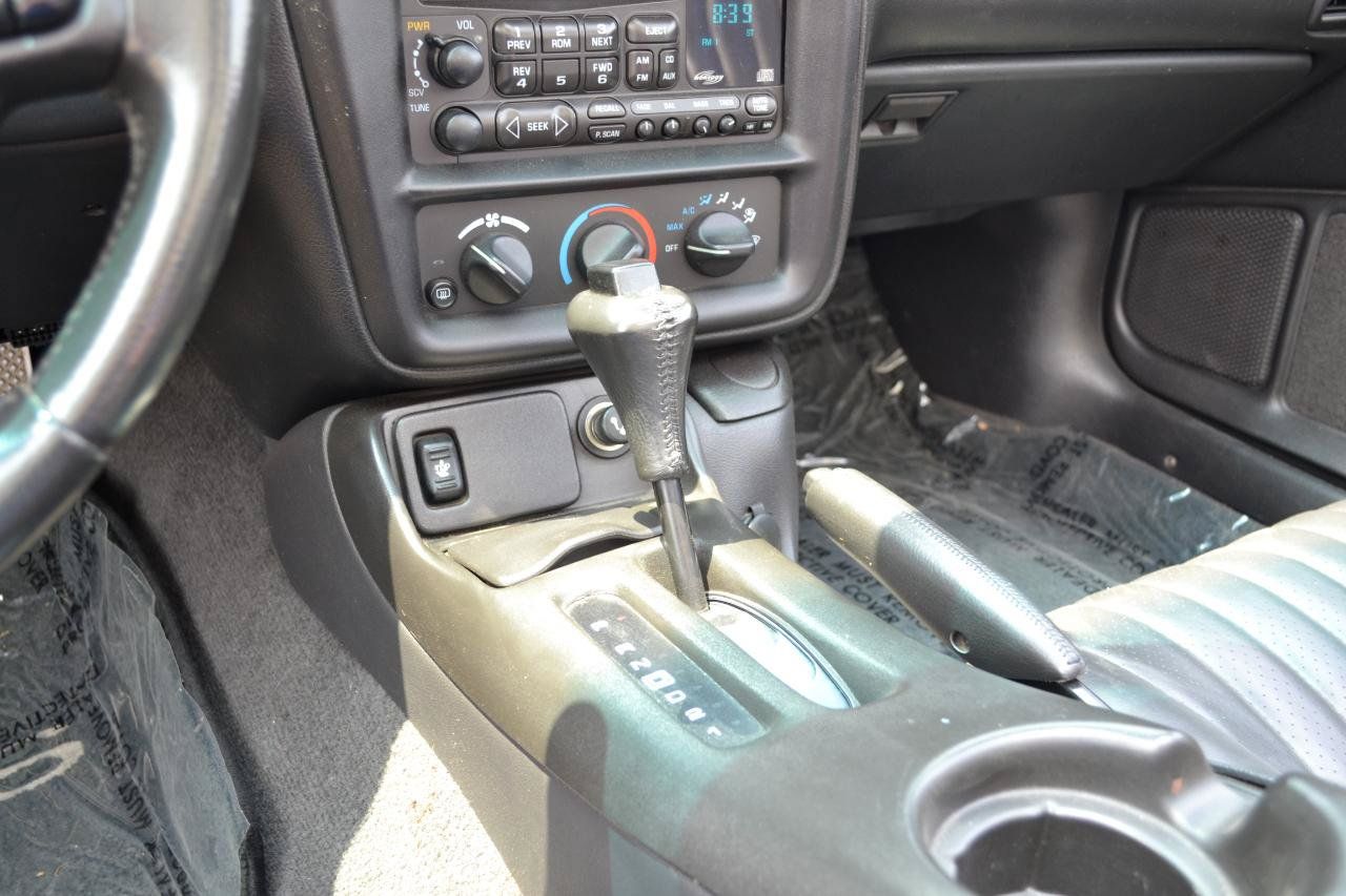 Used 2002 Chevrolet Camaro Z28 w/ SS Performance/Appearance Pkg RWD image 18