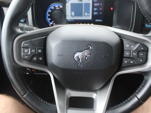 Used 2023 Ford Bronco Wildtrak AWD/4WD image 26