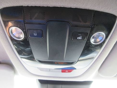 Used 2023 Kia Seltos S w/ Navigation Package AWD/4WD image 30