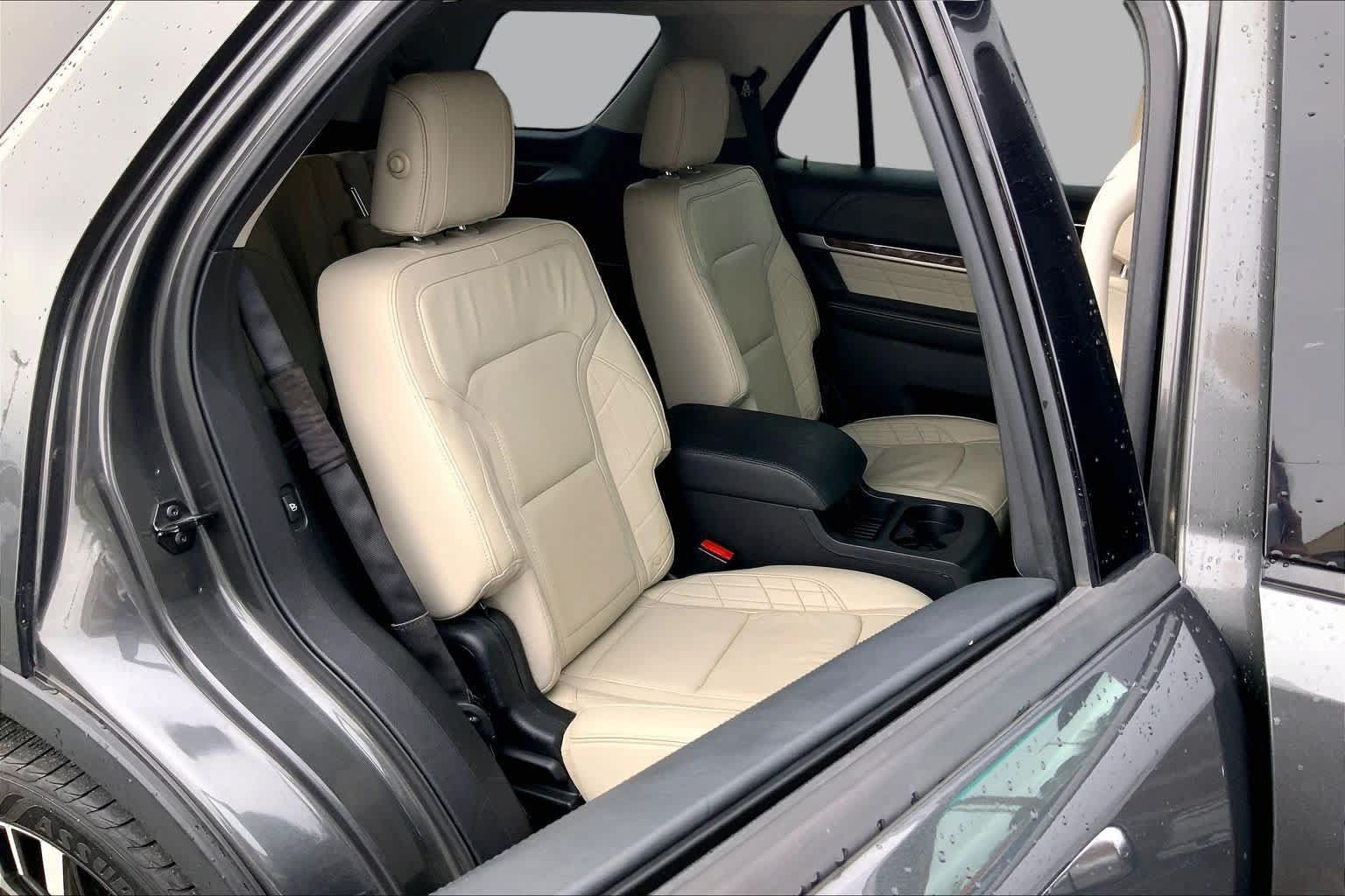Used 2016 Ford Explorer Platinum AWD/4WD image 20