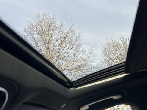 Used 2025 Mercedes-Benz C 300 C 300 image 22