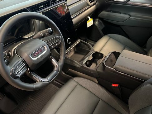 New 2026 GMC Terrain AT4 w/ Convenience Package III AWD/4WD image 9