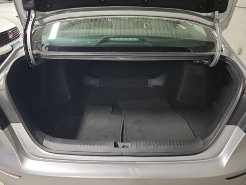Used 2024 Honda Accord LX image 9