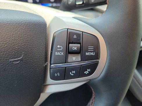 Used 2026 Ford Explorer Active w/ Active Comfort Package RWD image 6