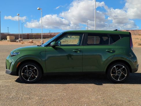 Used 2023 Kia Soul EX image 6