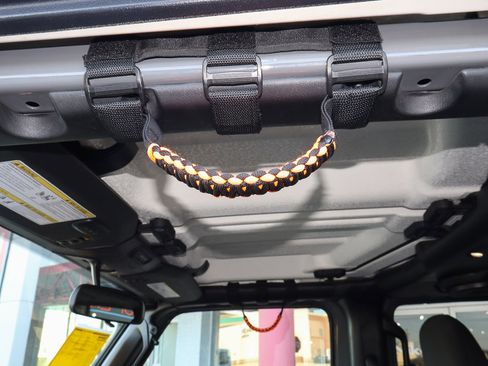 Used 2021 Jeep Gladiator Sport image 26