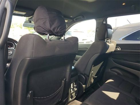 Used 2018 Jeep Grand Cherokee Laredo image 16