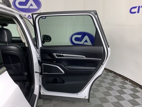 Used 2021 Kia Telluride S FWD image 37