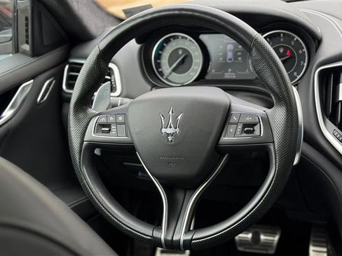 Used 2022 Maserati Ghibli Modena Q4 image 34