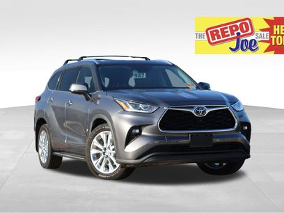 Used 2021 Toyota Highlander Limited