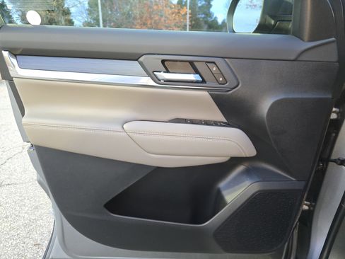 New 2026 GMC Terrain Elevation image 24