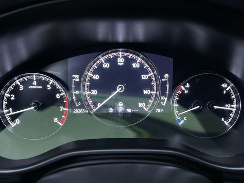 Used 2021 MAZDA MAZDA3 Hatchback w/Premium Plus Pkg image 19