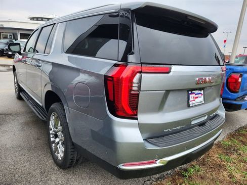 New 2026 GMC Yukon XL Elevation w/ Elevation Premium Package AWD/4WD image 2