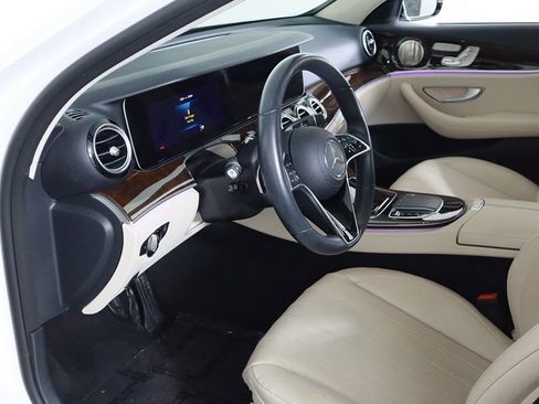 Used 2022 Mercedes-Benz E 350 4MATIC Sedan w/ Driver Assistance Package image 26