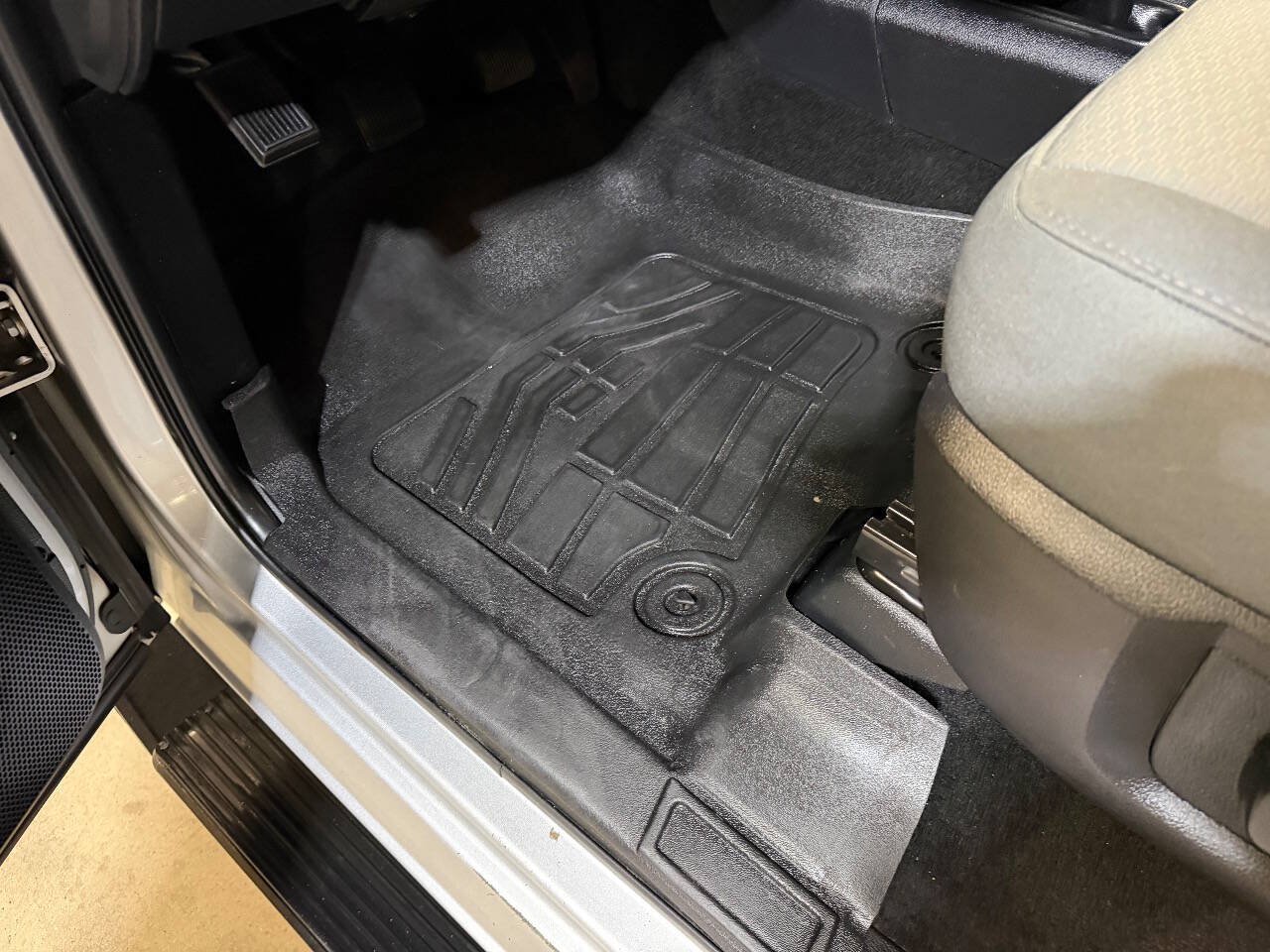 Used 2016 RAM 3500 Tradesman w/ Chrome Appearance Group AWD/4WD image 48