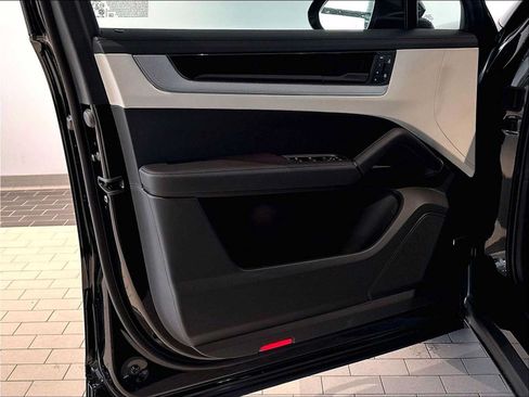 New 2026 Porsche Cayenne AWD/4WD image 24