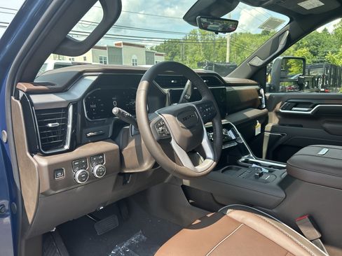 New 2026 GMC Sierra 3500 Denali w/ Denali Reserve Package AWD/4WD image 20