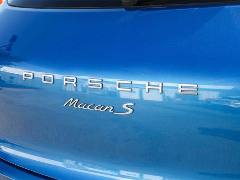 Used 2017 Porsche Macan S image 12