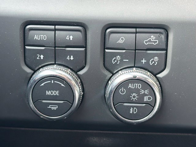 Used 2024 GMC Sierra 2500 Denali w/ Denali Reserve Package AWD/4WD image 24