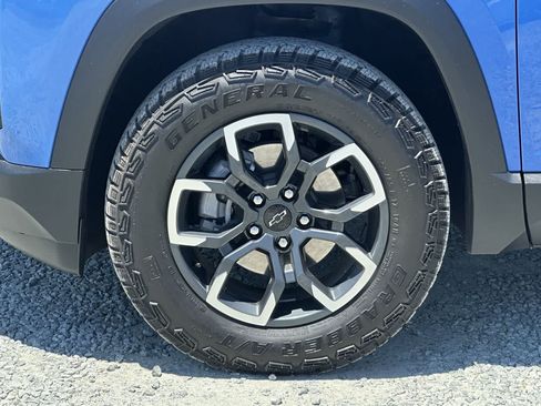 Used 2025 Chevrolet Equinox ACTIV w/ Convenience Package III AWD/4WD image 37
