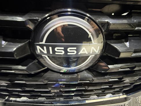 Certified 2025 Nissan Kicks Play S FWD image 23
