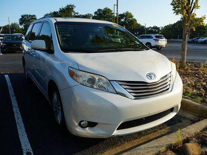 Used 2015 Toyota Sienna XLE w/ XLE Navigation Package