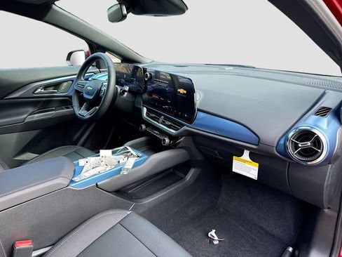 New 2026 Chevrolet Equinox EV LT image 29