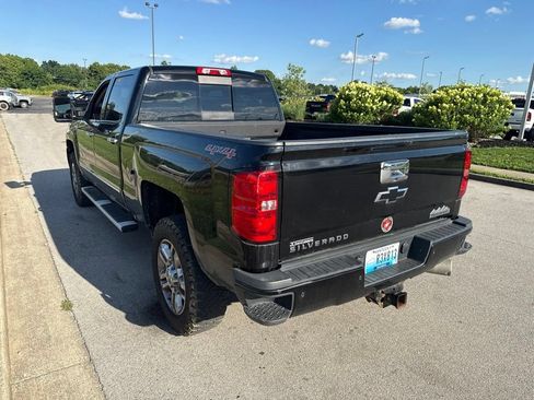 Used 2016 Chevrolet Silverado 2500 High Country w/ Duramax Plus Package AWD/4WD image 4