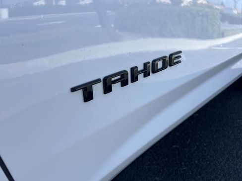 Used 2021 Chevrolet Tahoe Z71 w/ Luxury Package AWD/4WD image 4