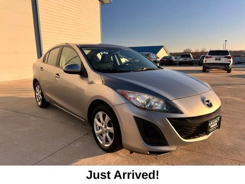 Used 2011 MAZDA MAZDA3 i Touring image 8