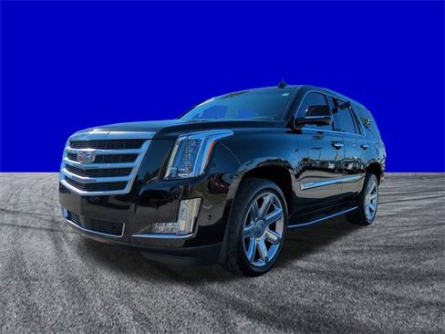 Used 2018 Cadillac Escalade Premium Luxury image 8