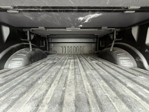 Used 2025 Ford F350 Platinum AWD/4WD image 19