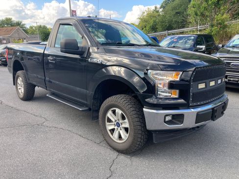 Used 2017 Ford F150 XL w/ Equipment Group 101A Mid AWD/4WD image 4